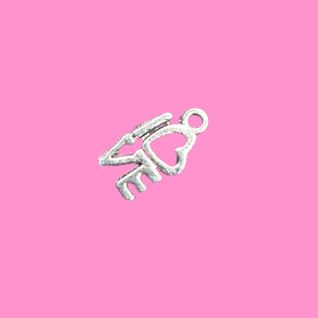 "L.O.V.E" Loc Charm